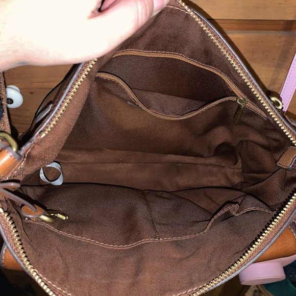 SOLD // Fossil Kinley Crossbody - Picture 4 of 4